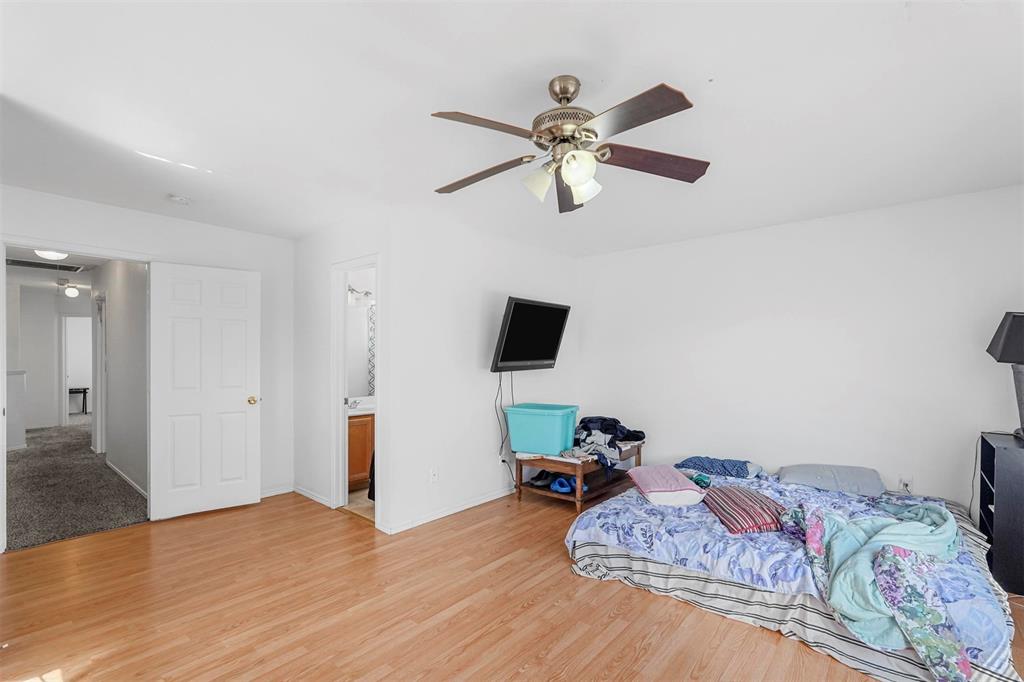 3926 Rolling Oaks Drive Property Photo 9
