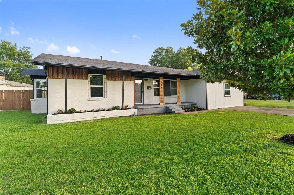 109 Joe White Street Property Photo