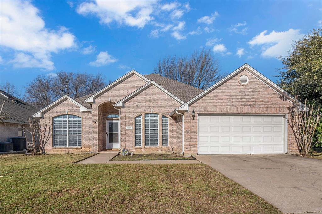 5825 Clear Creek Drive Property Photo