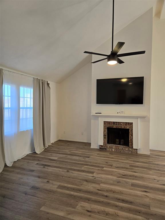 1553 Windsor Drive Property Photo 4