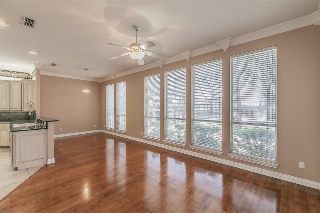 128 Oakview Drive Property Photo 14