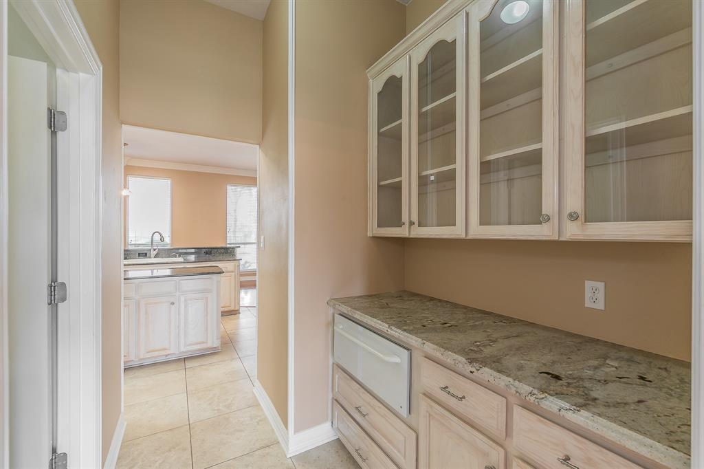 128 Oakview Drive Property Photo 17