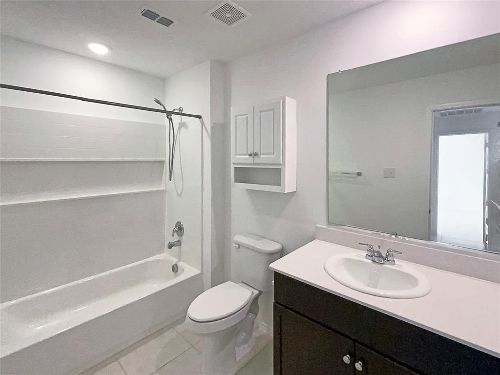 2987 Wallace Wells Court Property Photo 16