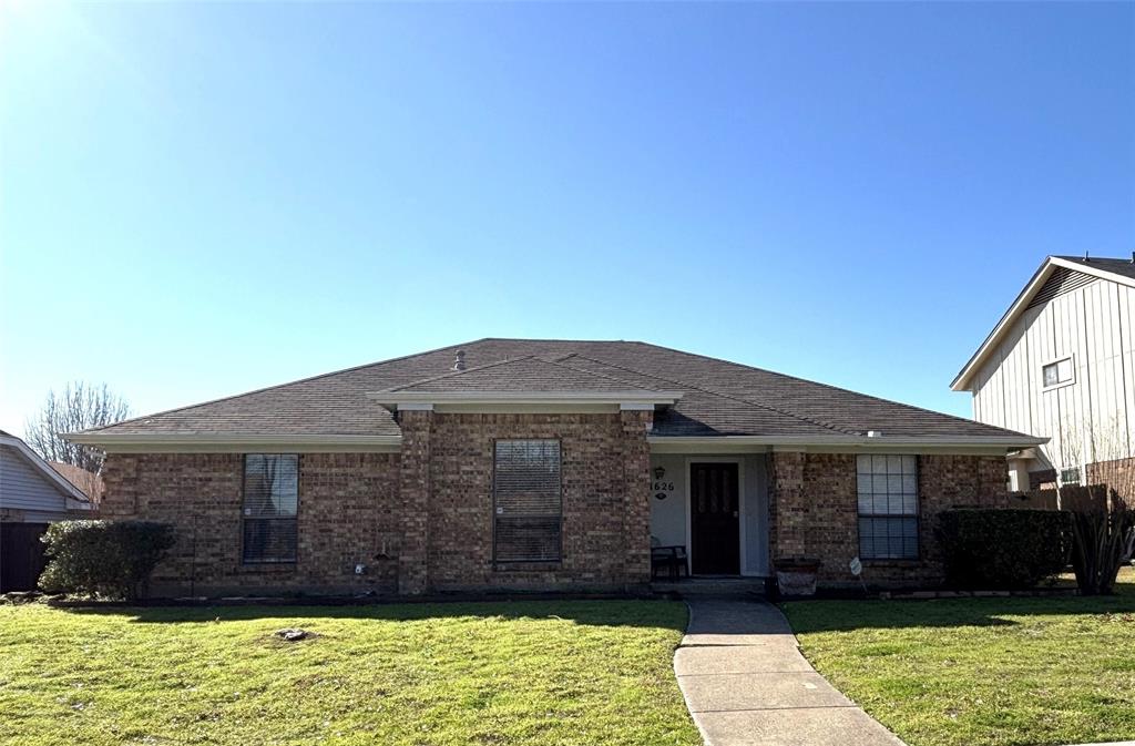 1626 Clarendon Drive Property Photo