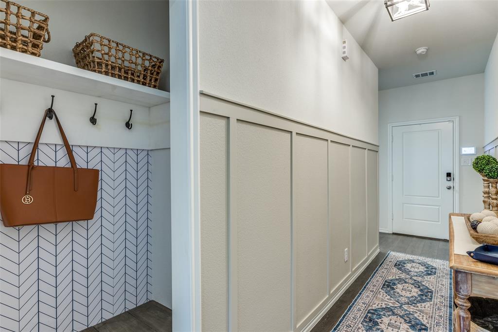 6208 Bracken Drive Property Photo 7