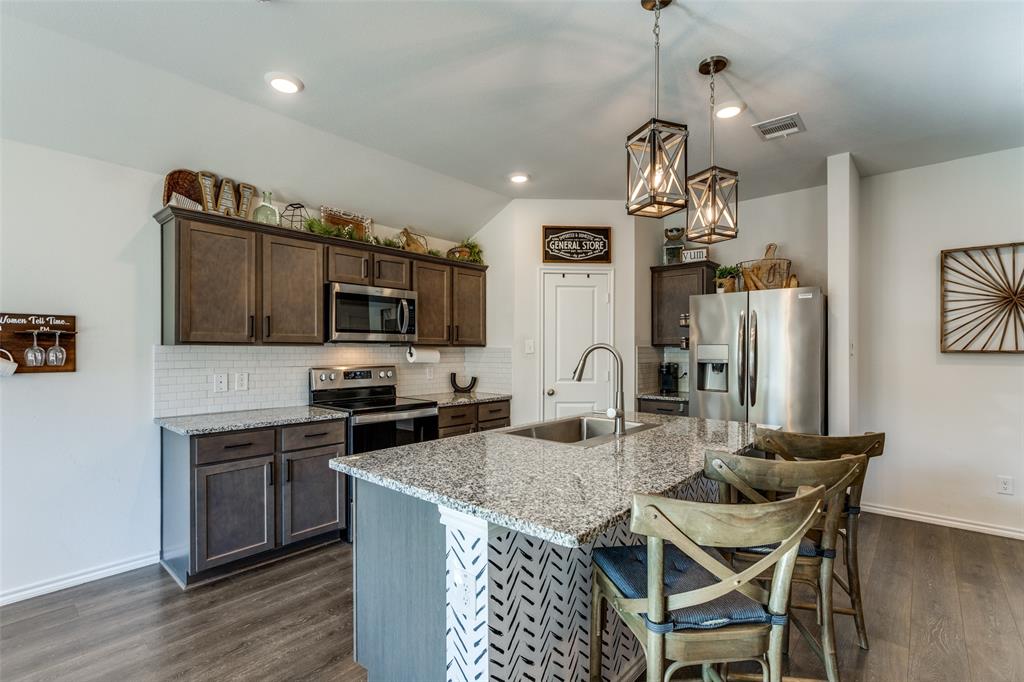 6208 Bracken Drive Property Photo 12