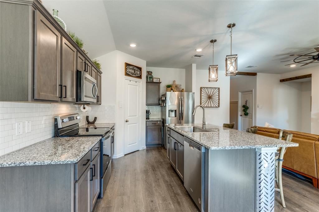 6208 Bracken Drive Property Photo 13