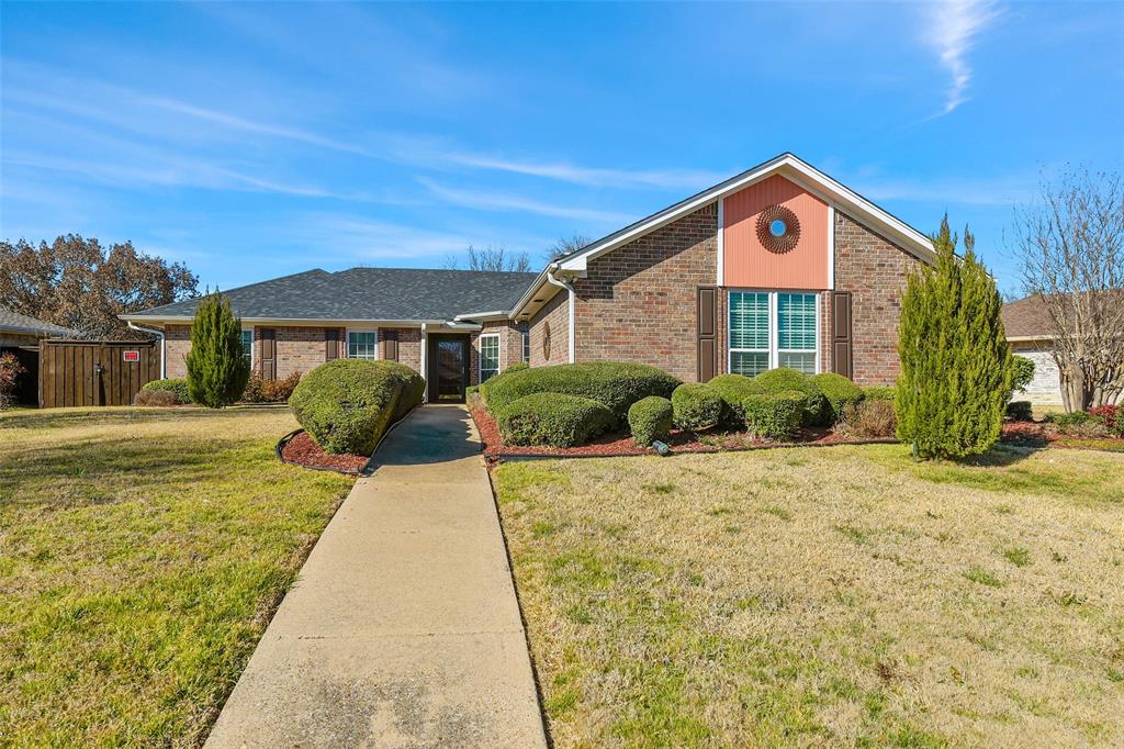 14 Alamosa Drive Property Photo