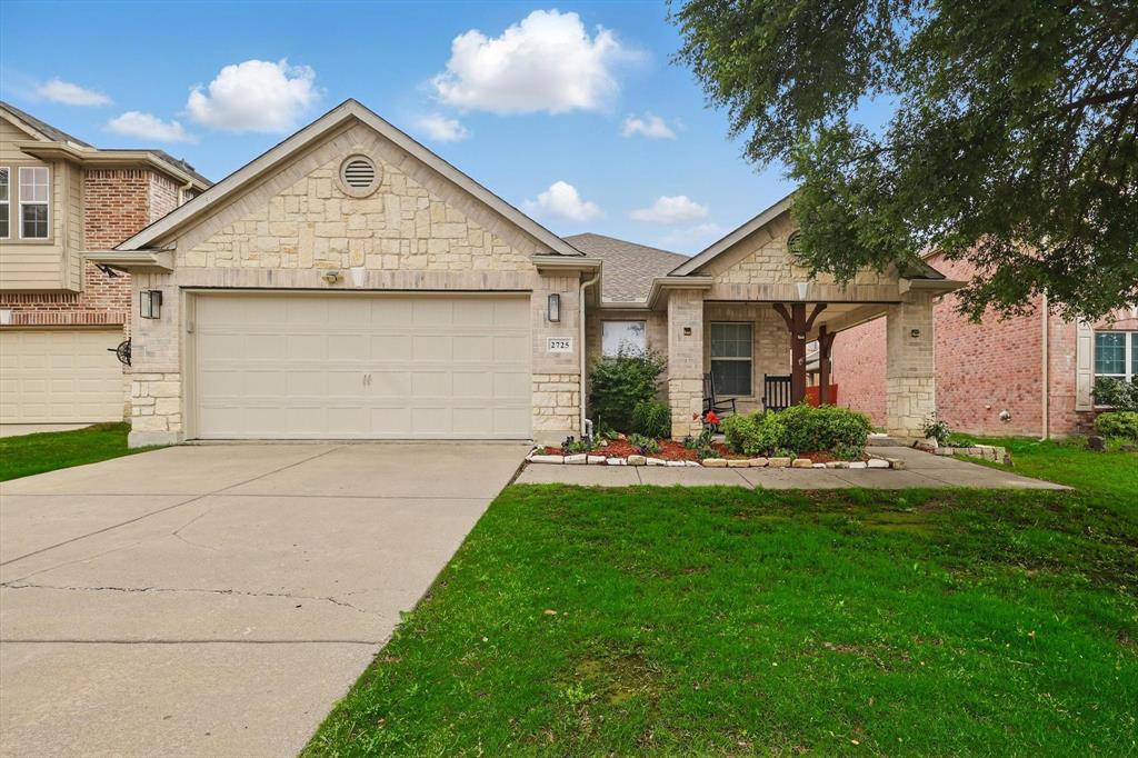 2725 Calmwater Drive Property Photo