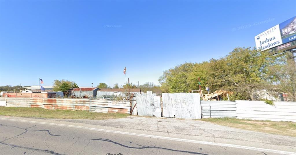 1624 W Fm 917 Property Photo 3
