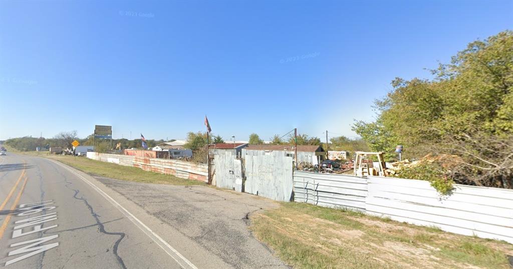 1624 W Fm 917 Property Photo 5