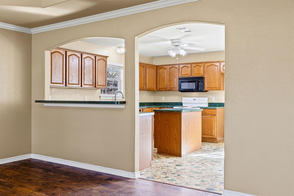 1805 Walnut Street Property Photo 9