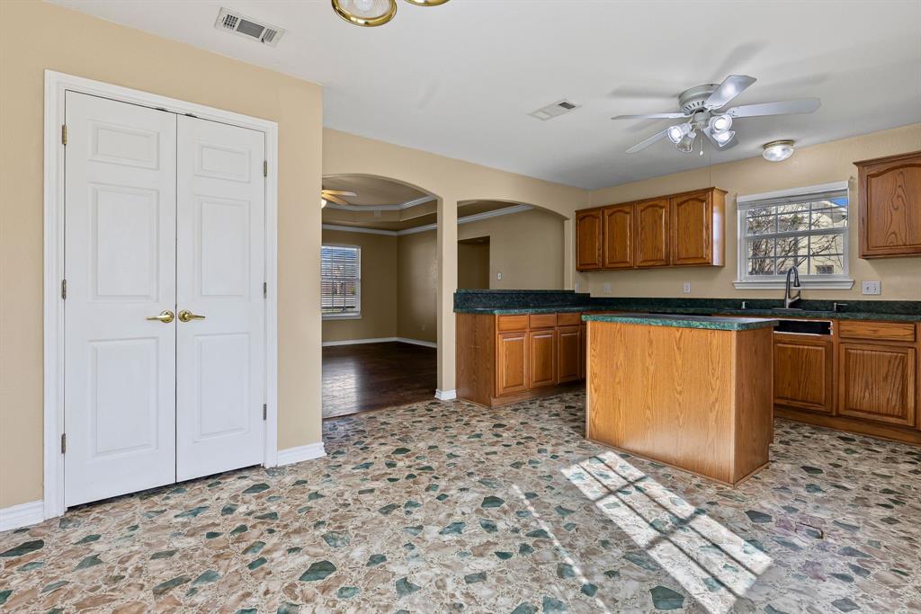 1805 Walnut Street Property Photo 12