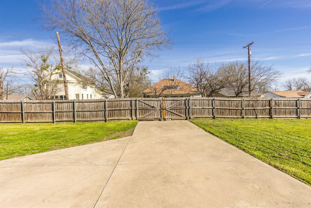 1805 Walnut Street Property Photo 33