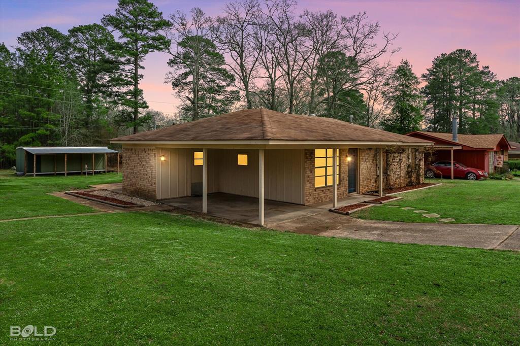 1004 Brenda Circle Property Photo 1