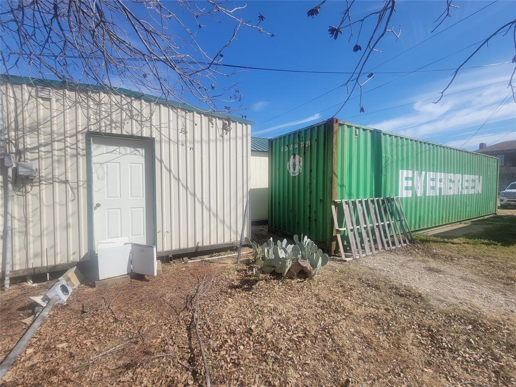 1041 Fourth Property Photo 16