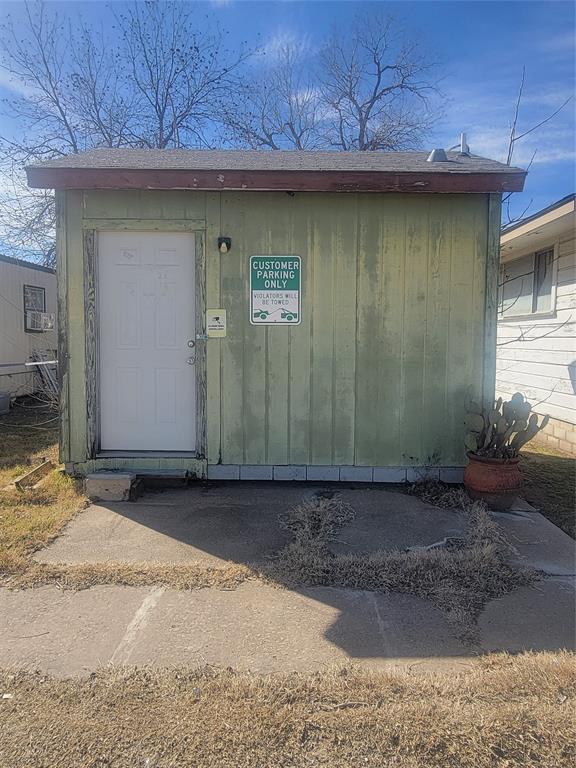 1041 Fourth Property Photo 18