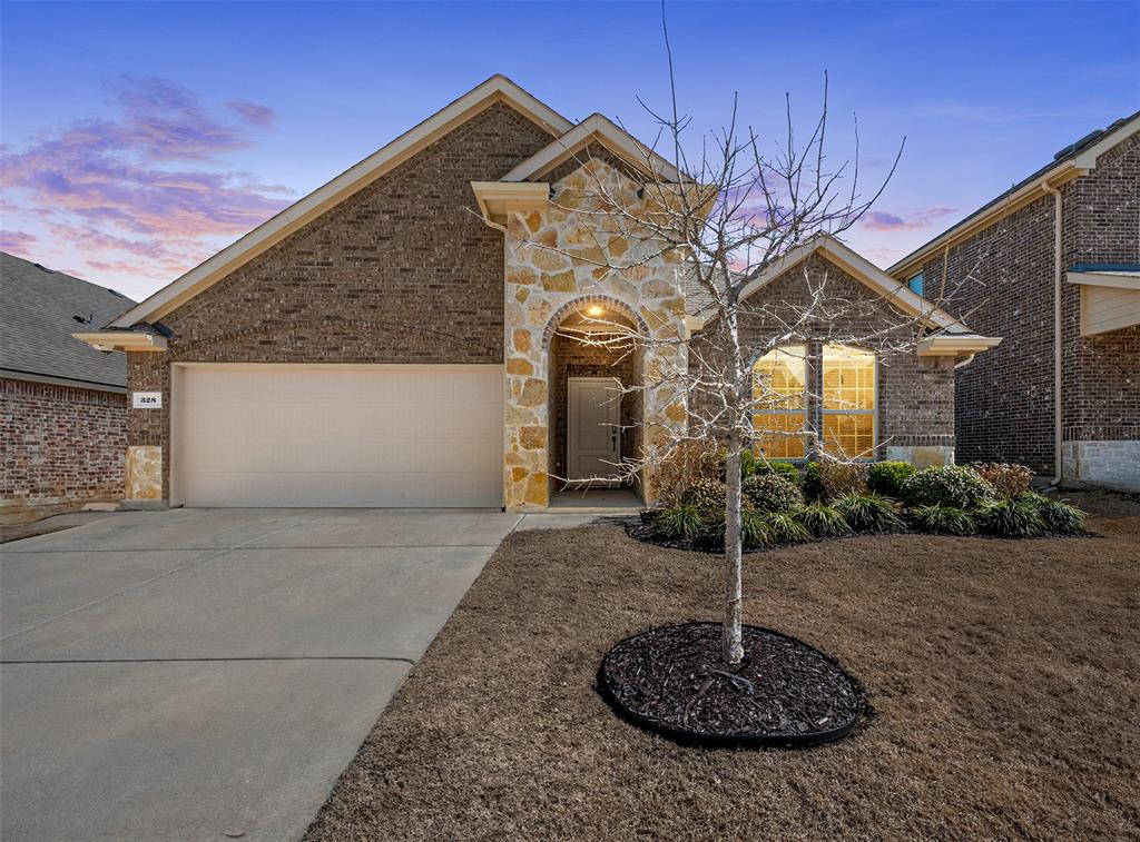328 Everglade Landing Property Photo 1
