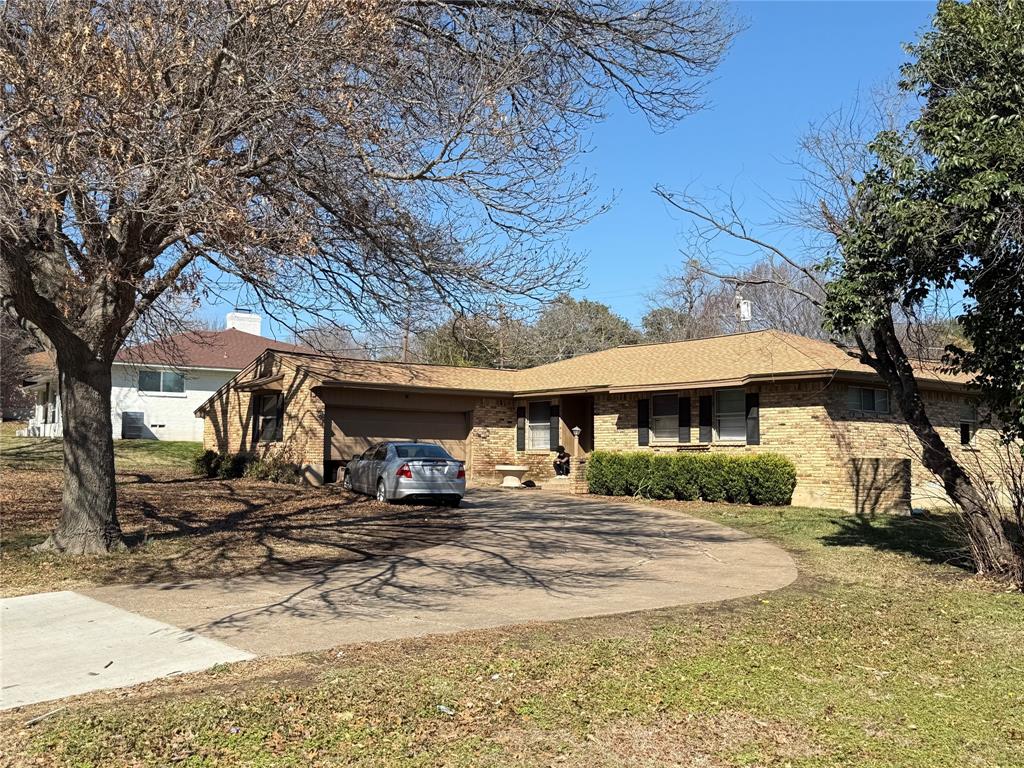 5520 Oak Trail Property Photo