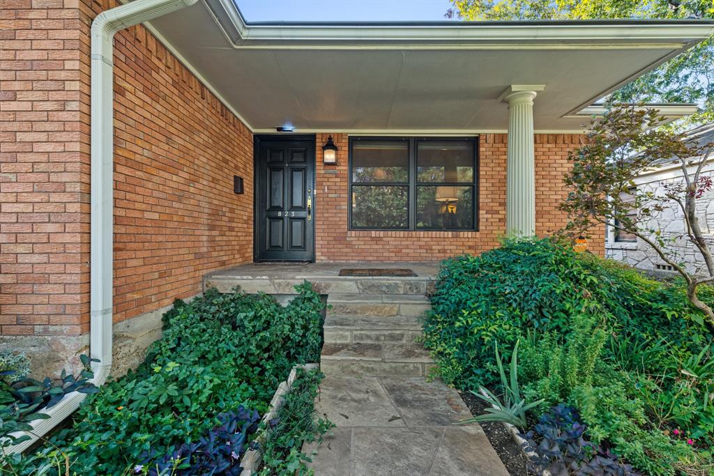 823 Cliffdale Avenue Property Photo