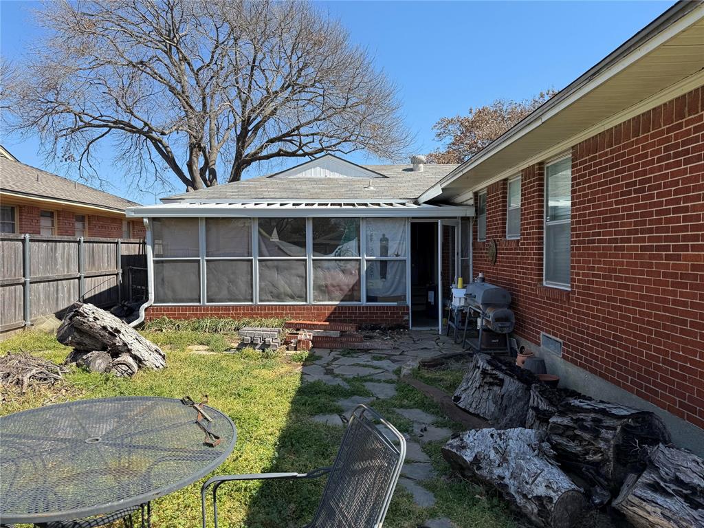 11743 Neering Drive Property Photo