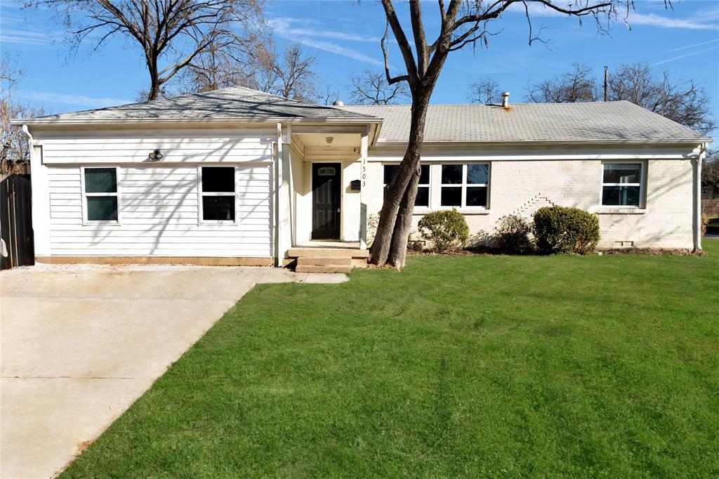 1503 W 5th Street Property Photo