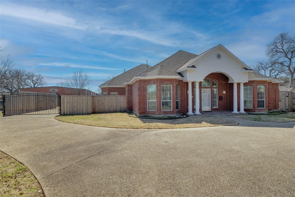 840 W Pioneer Drive Property Photo