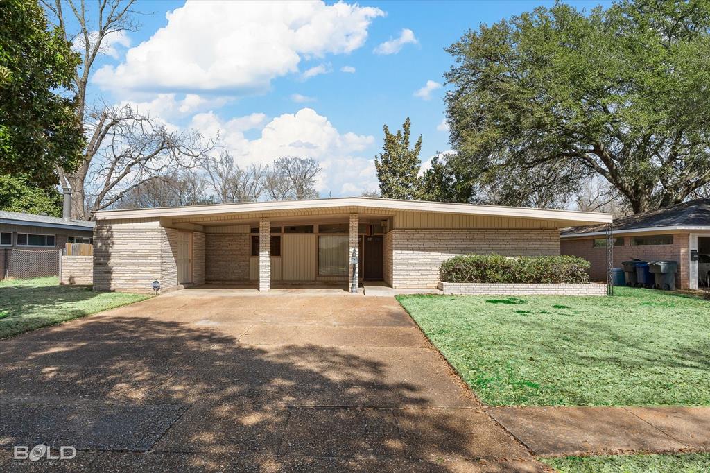 1923 Bayou Drive Property Photo