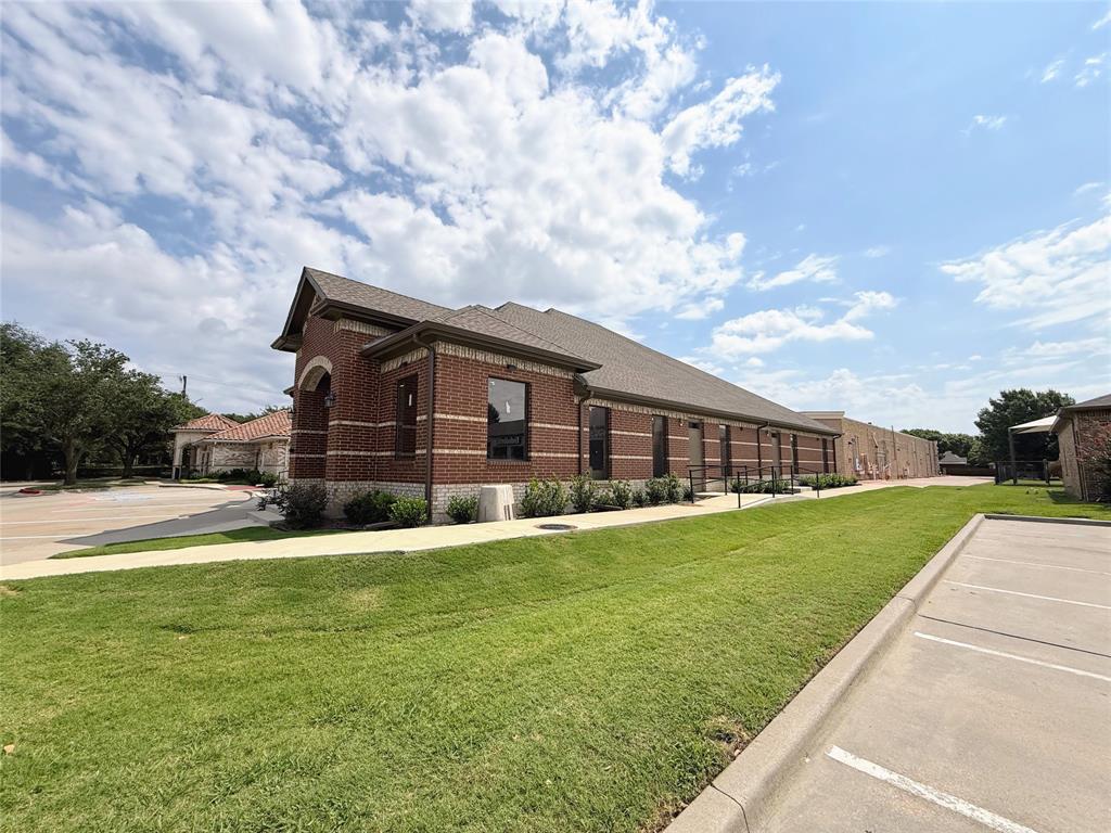 1511 W Mcdermott Drive #210 Property Photo 7