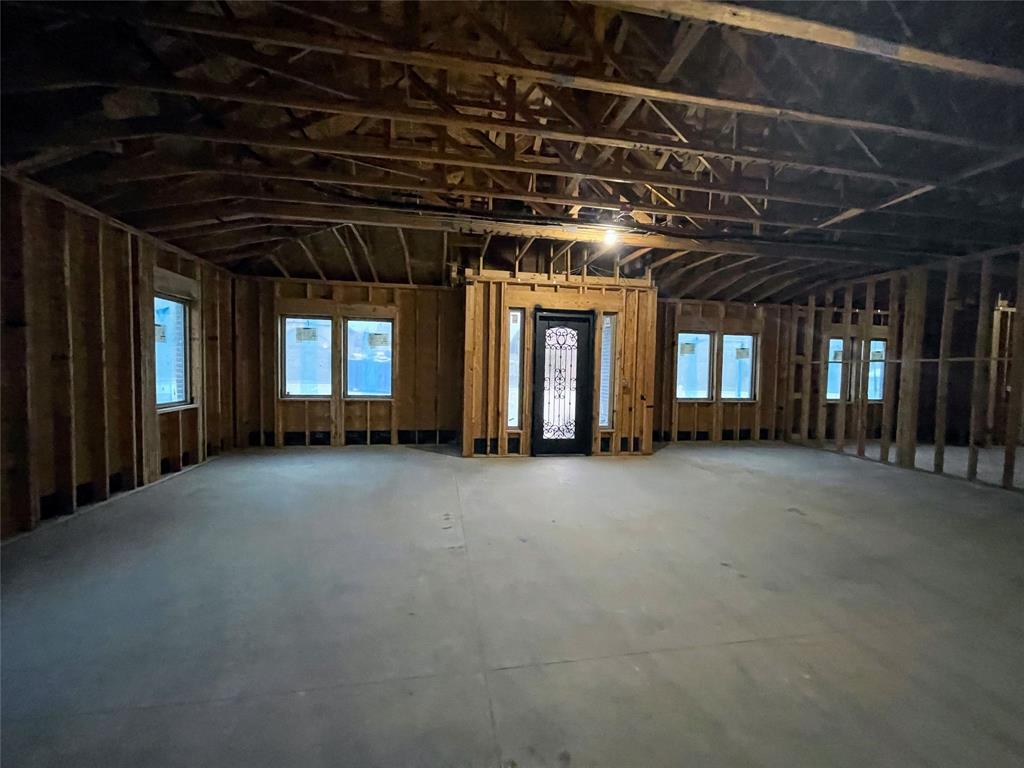 11583 Independence Parkway Property Photo 4