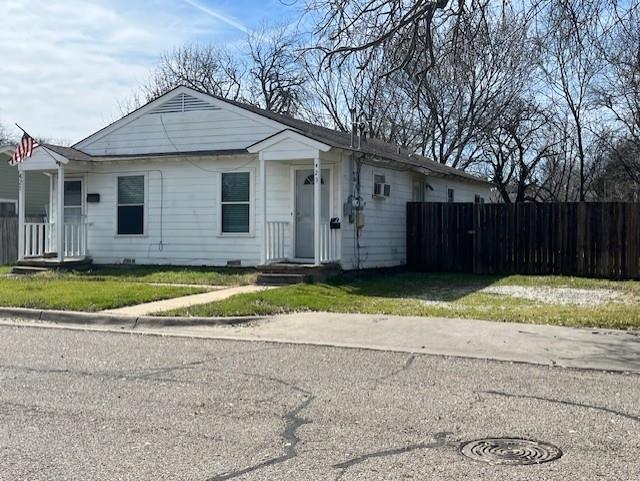 421 Herod Street Property Photo