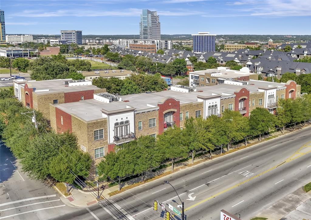 950 Henderson Street Property Photo