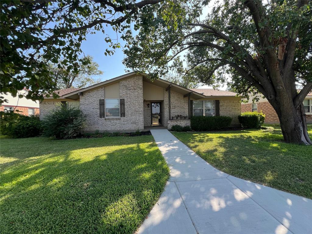 2605 Rustown Drive Property Photo