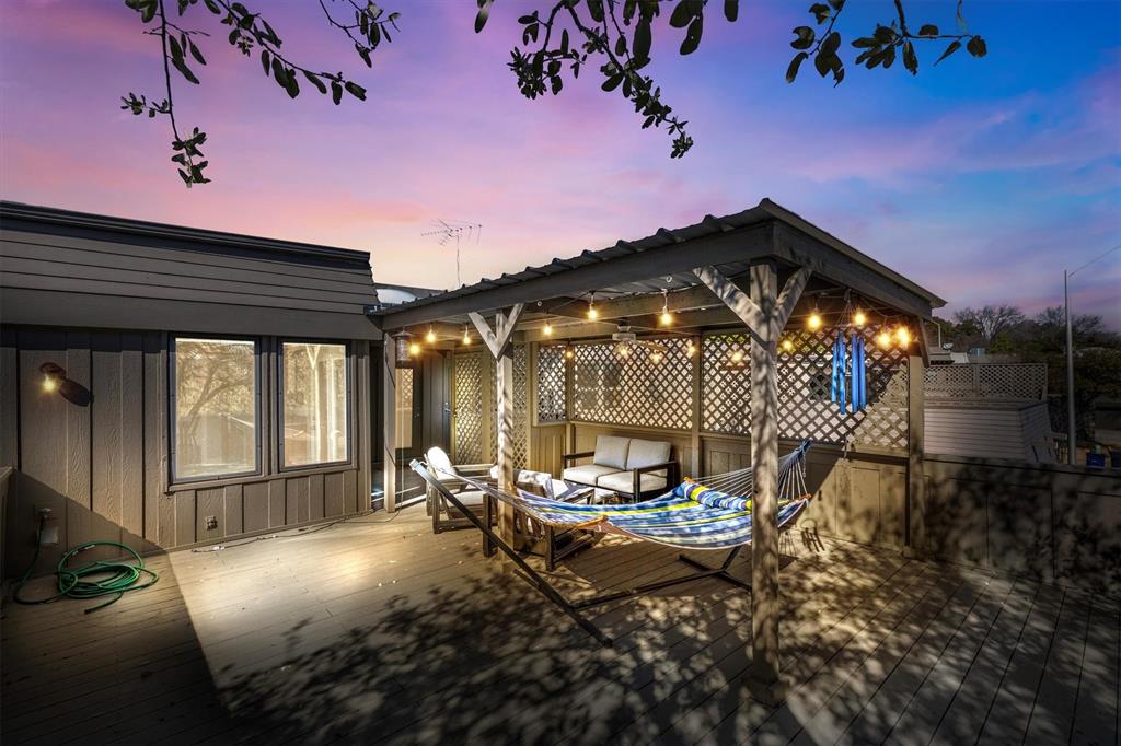8350 Southmeadow Circle Property Photo