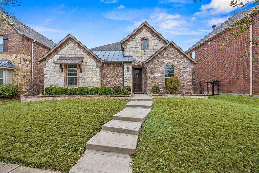6913 Bobwhite Drive Property Photo
