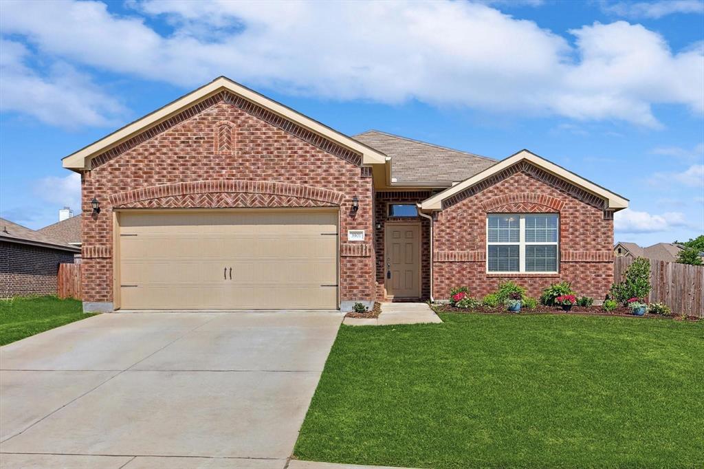 3901 Bridle Path Lane Property Photo