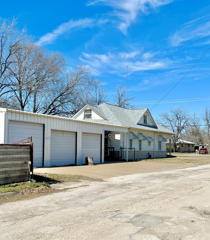 301 W Belknap Street Property Photo