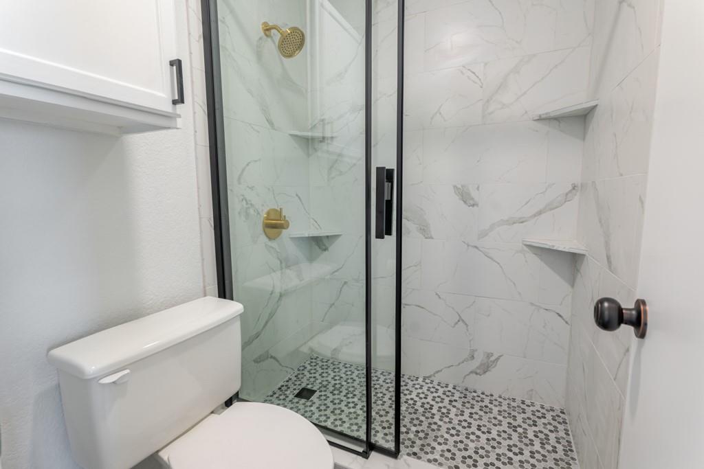 3107 Hells Gate Loop B62 Property Photo 5