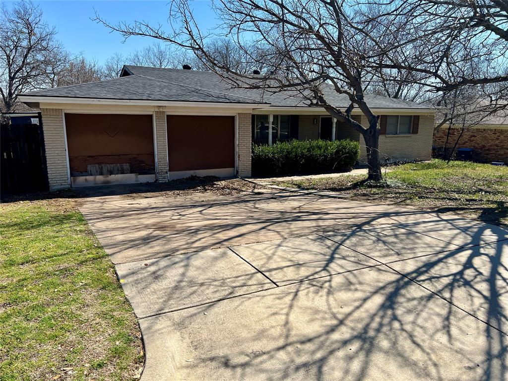 2362 Capri Drive Property Photo