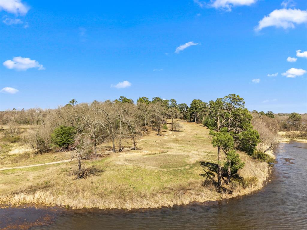 22049 Fm 1995 Property Photo 5