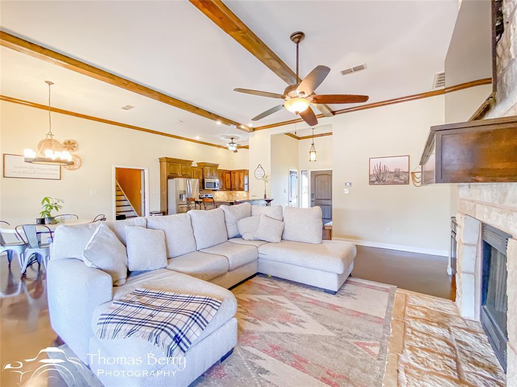 101 Bear Creek Drive Property Photo 8