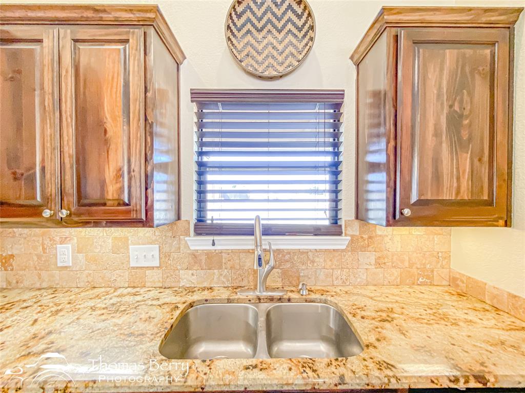 101 Bear Creek Drive Property Photo 10