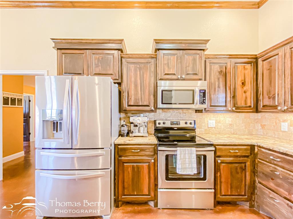101 Bear Creek Drive Property Photo 11