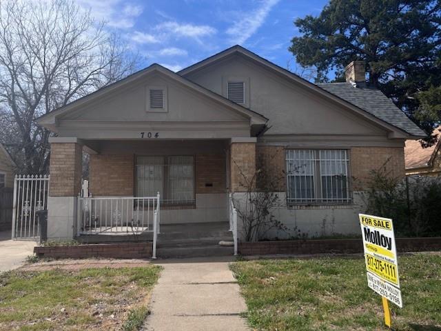 704 S Oakland Boulevard Property Photo