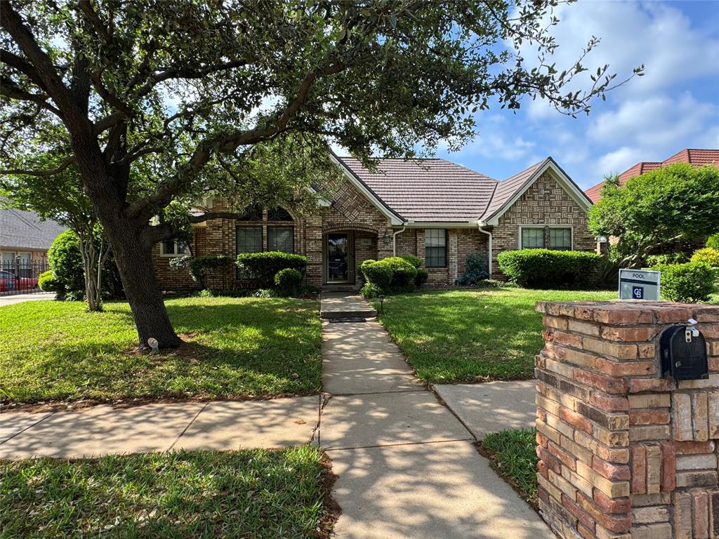 844 Birdsong Property Photo