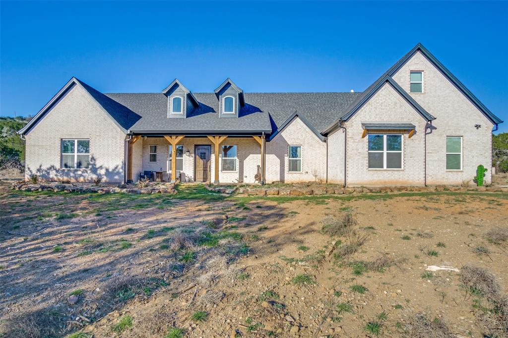 112 Wooded Acres Drive Property Photo