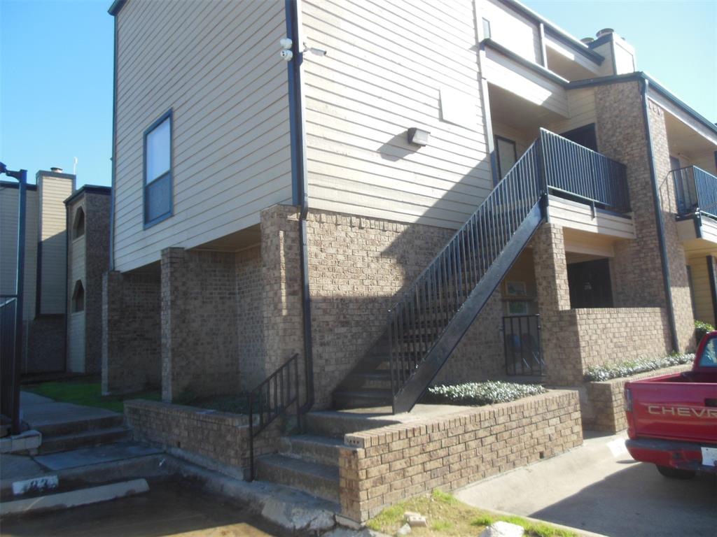3022 Forest Lane Property Photo
