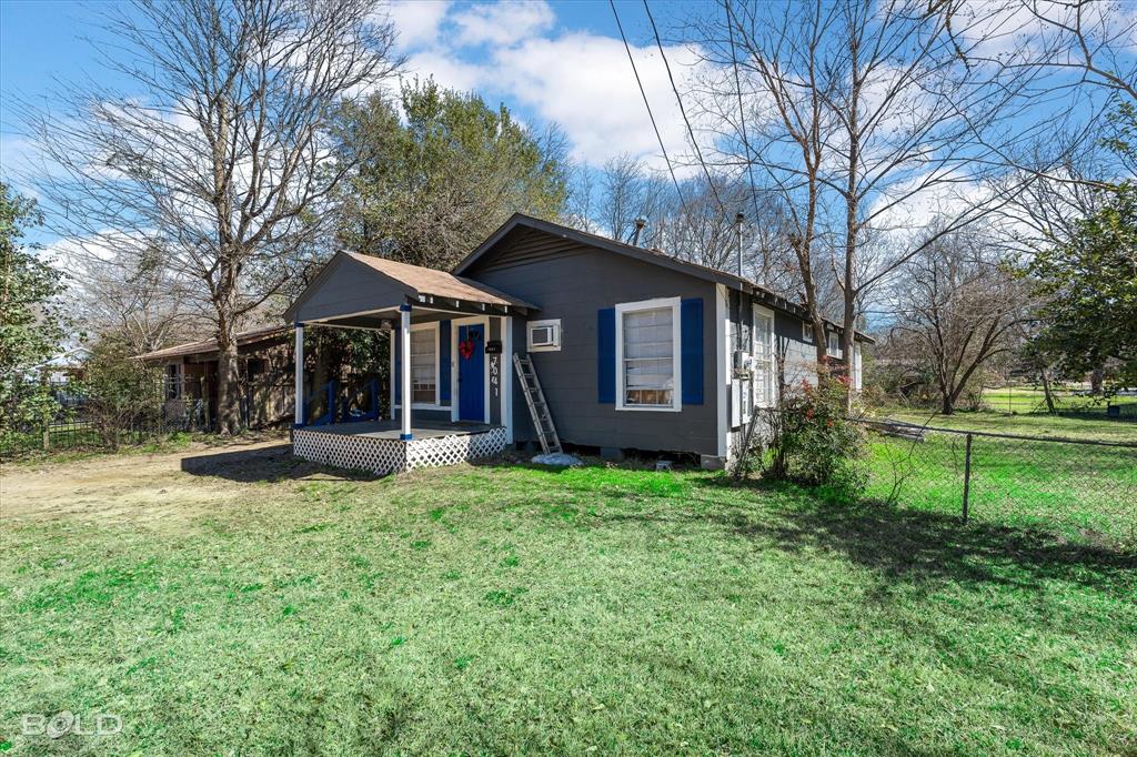 7041 Karen Property Photo