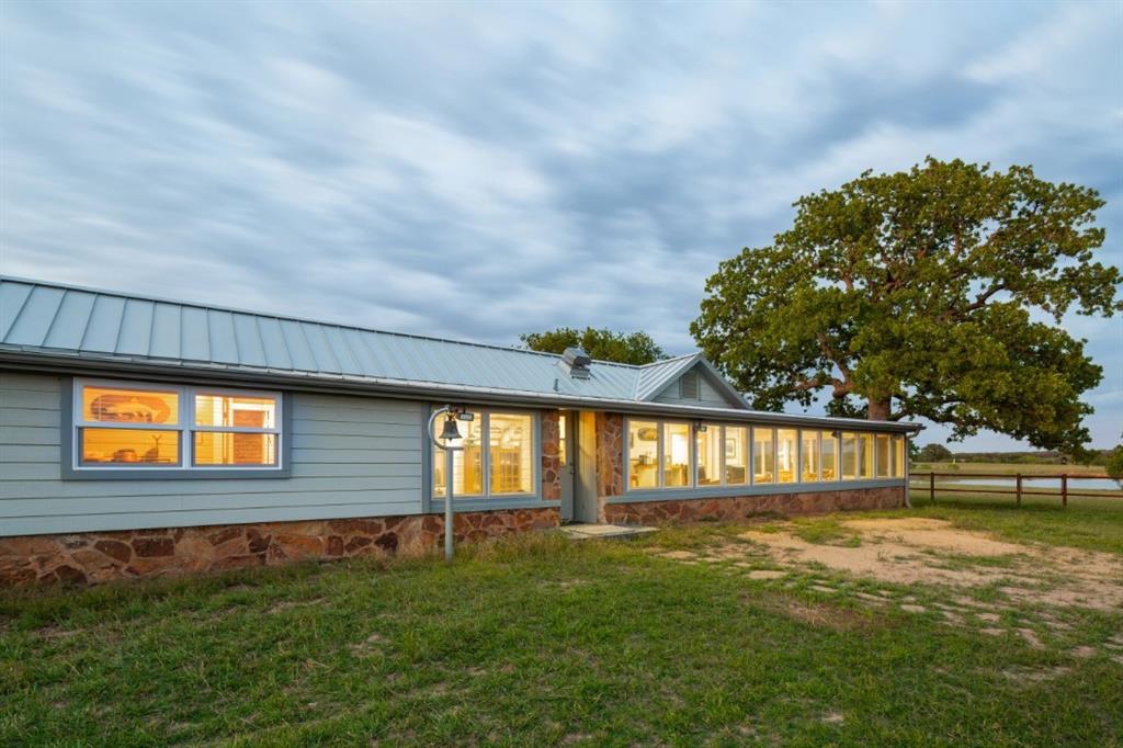 104 Long View Drive Property Photo