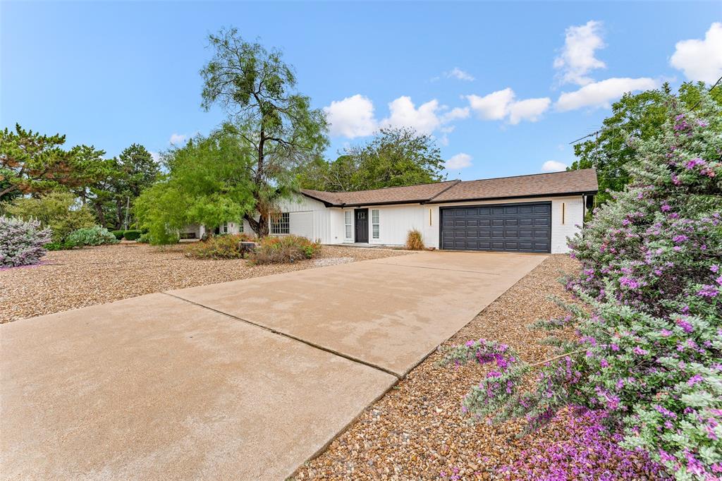 4000 Fairway Drive Property Photo